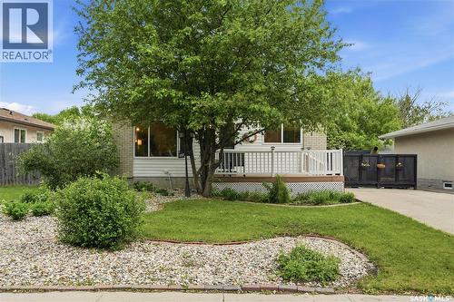 6207 1St Avenue N, Regina, SK 