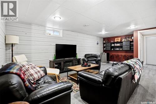 6207 1St Avenue N, Regina, SK 