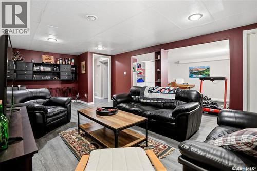 6207 1St Avenue N, Regina, SK 