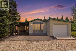313 Cumming AVENUE Manitou Beach, SK S0K 4T1