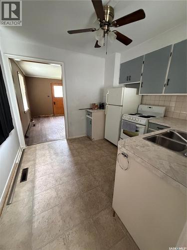 1225 Atkinson Street, Regina, SK 