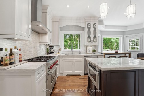 48 Hodgkinson Crescent, Aurora, ON 