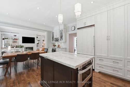 48 Hodgkinson Crescent, Aurora, ON 