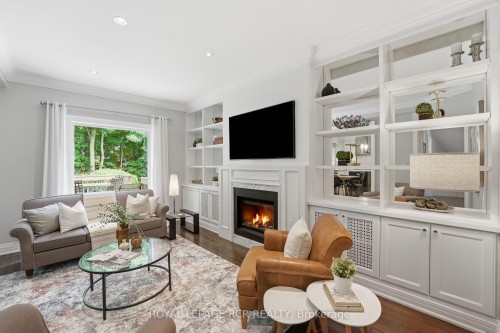 48 Hodgkinson Crescent, Aurora, ON 