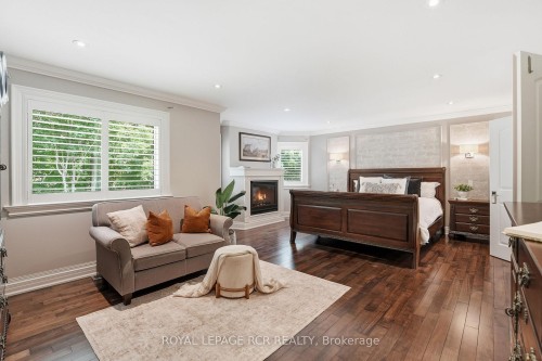 48 Hodgkinson Crescent, Aurora, ON 