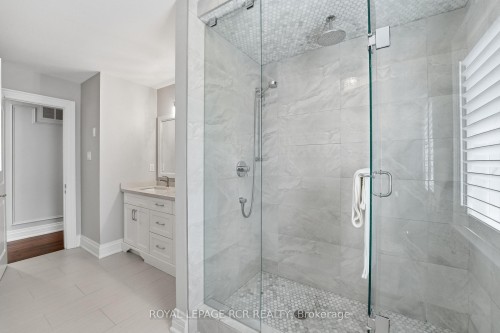 48 Hodgkinson Crescent, Aurora, ON 