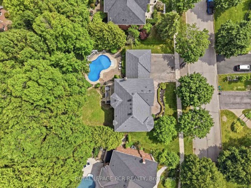 48 Hodgkinson Crescent, Aurora, ON 