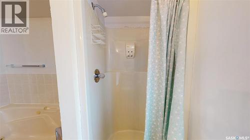 302 Swan Lane, Saskatoon, SK 