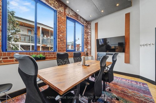 Office D-259 Danforth Avenue, Toronto, ON 