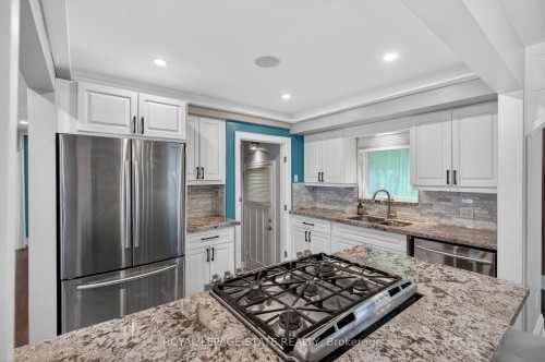 33 Kenwood Crescent, Hamilton, ON 