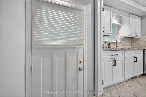 33 Kenwood Crescent, Hamilton, ON 