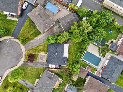 33 Kenwood Crescent, Hamilton, ON 