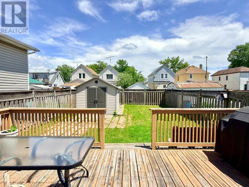 19 SANTONE AVENUE  Welland (Broadway), ON L3C 2J5