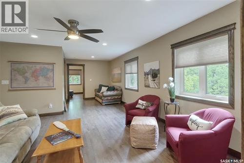 662 Valley Drive, South Lake, SK 