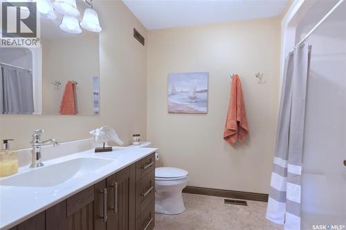662 Valley Drive, South Lake, SK 