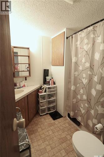 319 4Th Avenue, Kelliher, SK 