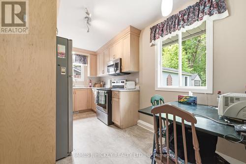80 Beach Avenue, Deep River, ON 