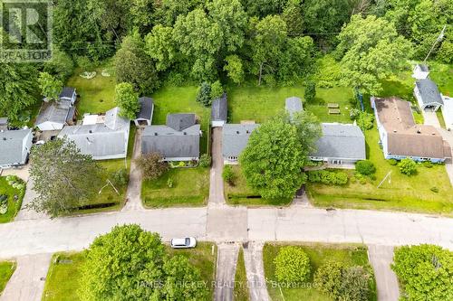 80 Beach Avenue, Deep River, ON 