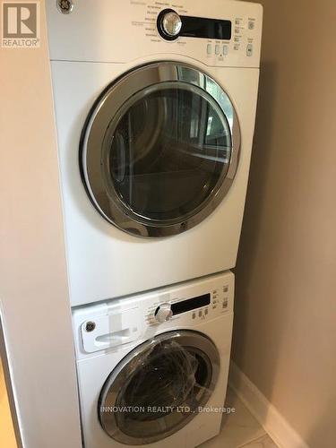 Full size washer/dryer on main - 2329 Ryder Street, Ottawa, ON 