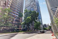4303 - 55 CHARLES STREET E Toronto, ON M4Y 0J1