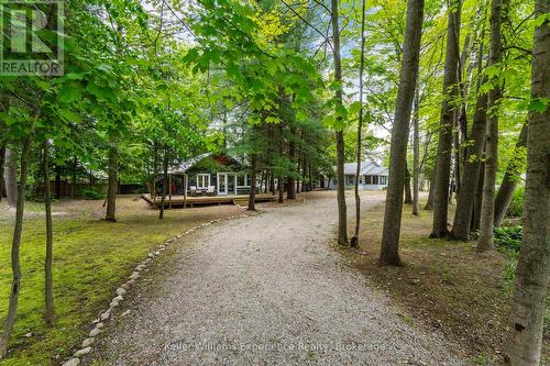 14 THUNDER BAY LANE  Tiny, ON L9M 2H7
