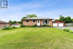 29 BARRY ROAD Quinte West (Murray Ward), ON K8V 0M3