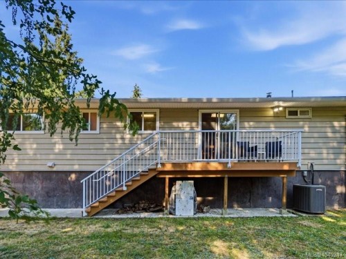 2128 Thomas Park Dr, Nanaimo, BC 