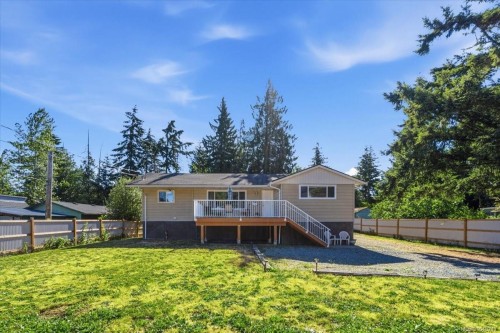 2128 Thomas Park Dr, Nanaimo, BC 