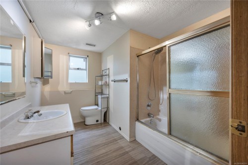 229 Irwin St, Nanaimo, BC 