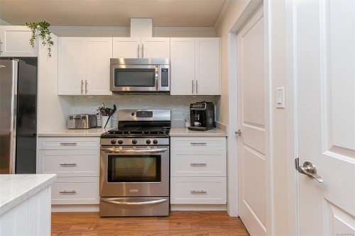 3214 Ernhill Pl, Langford, BC 