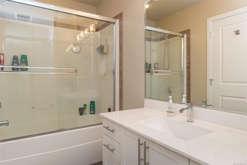 3214 Ernhill Pl, Langford, BC 
