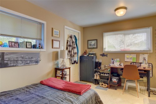 58 Pine St, Nanaimo, BC 