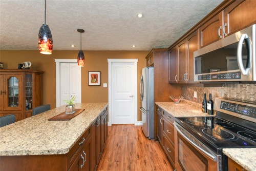 2452 Avro Arrow Dr, Comox, BC 
