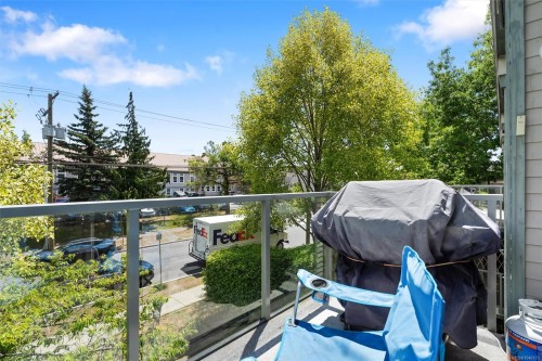 #407-3160 Albina St, Saanich, BC 