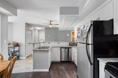 #407-3160 Albina St, Saanich, BC 