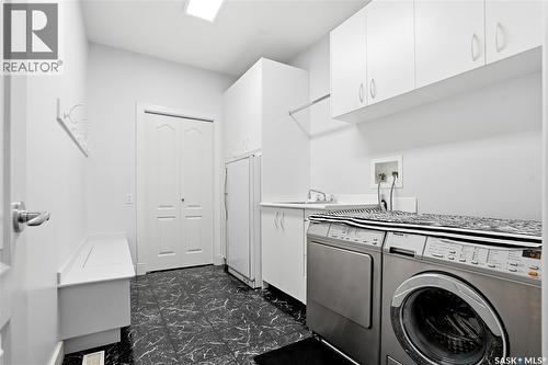 214 Mendel Green, Saskatoon, SK 