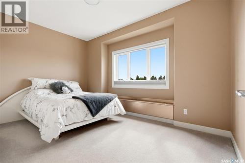 214 Mendel Green, Saskatoon, SK 