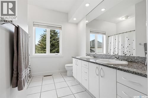 214 Mendel Green, Saskatoon, SK 