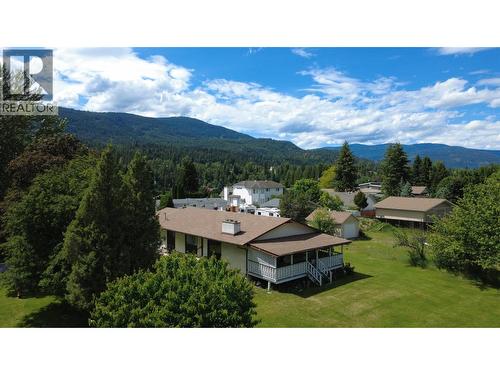 1003 Bridgeview Crescent  Castlegar, BC V1N 4K9