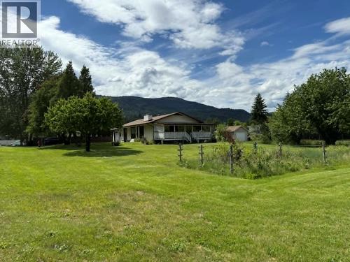 1003 Bridgeview Crescent, Castlegar, BC 