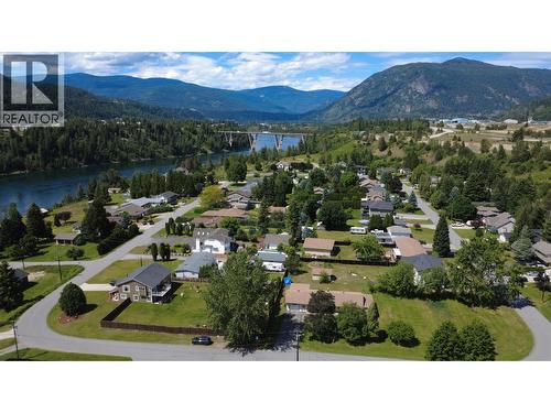 1003 Bridgeview Crescent, Castlegar, BC 
