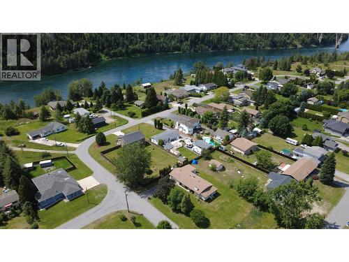 1003 Bridgeview Crescent, Castlegar, BC 