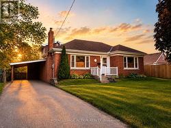 63 HILL AVENUE Brantford, ON N3R 4H2
