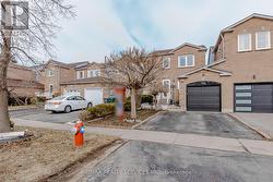 130 CUTTERS CRESCENT Brampton, ON L6Y 4J8