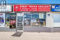 44 DEAN Street Brampton, ON L6W 1M6