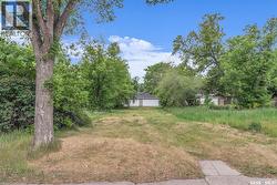 431A R AVENUE S  Saskatoon, SK S7M 2Z4