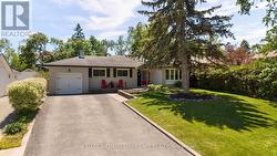 27 OTTAWAY AVENUE Barrie, ON L4M 2W6