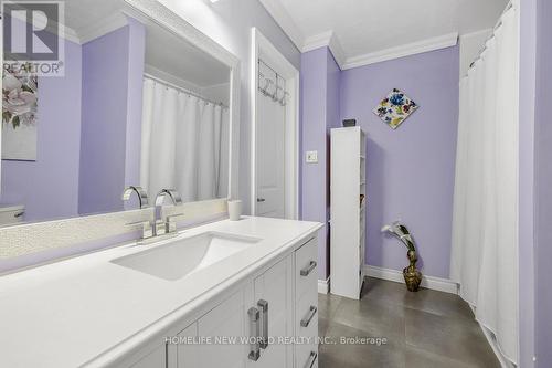 61 Poplar Crescent, Aurora, ON 