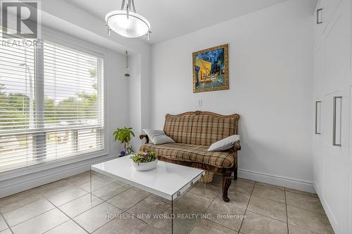 61 Poplar Crescent, Aurora, ON 