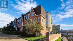 212 - 308 JOHN STREET Markham, ON L3T 0A7